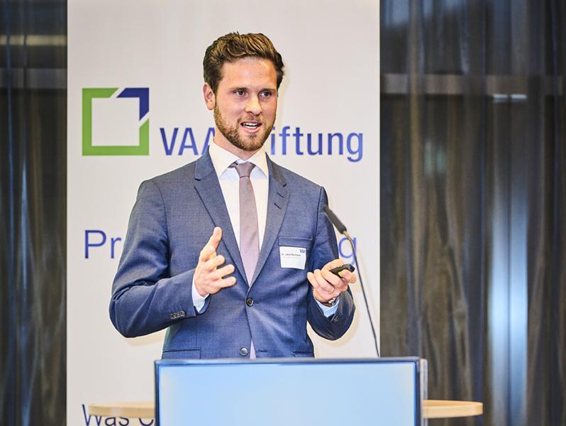 Exzellenzpreisträger der VAA Stiftung 2025 Dr. Jakob Reichstein.