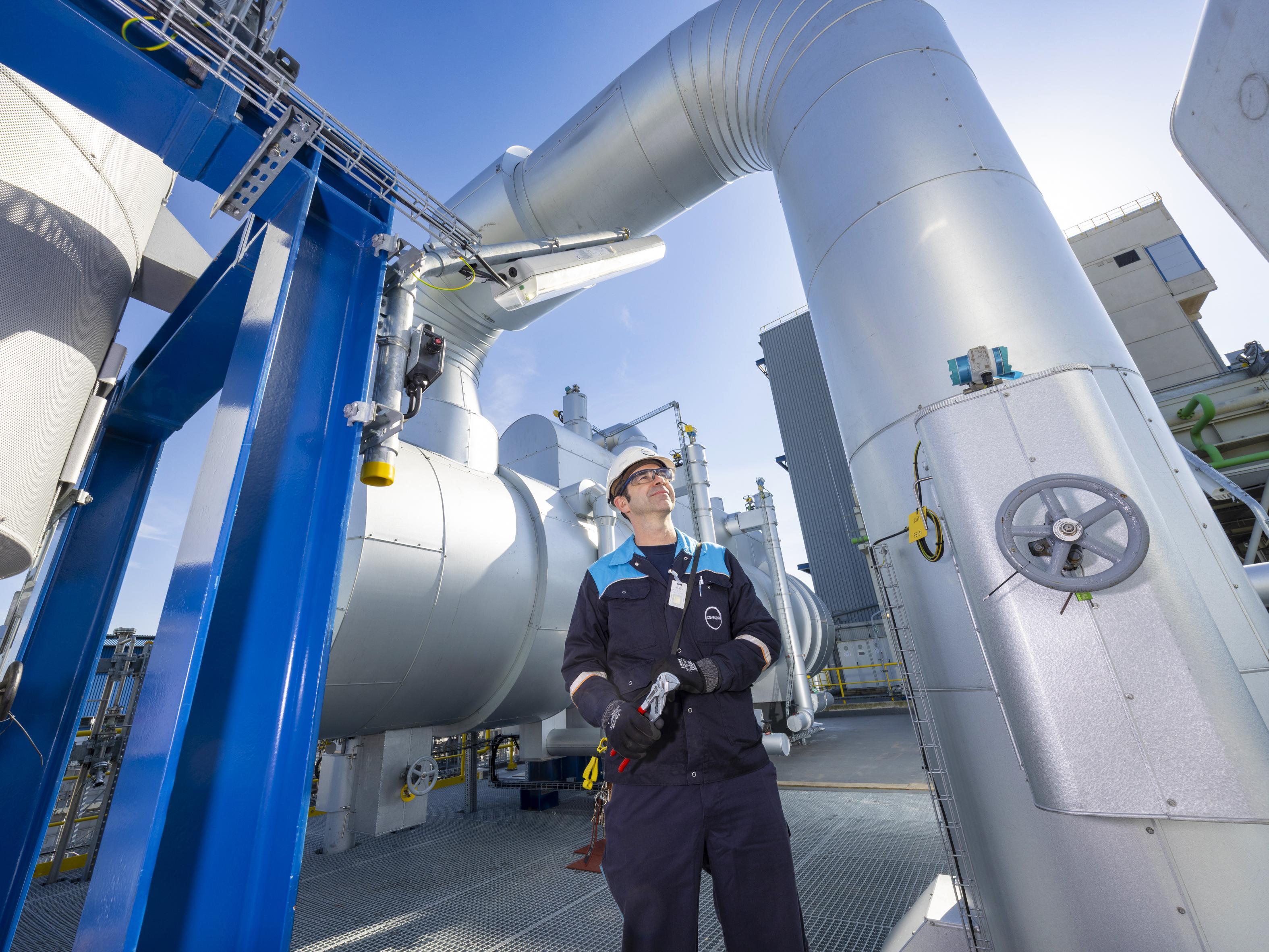 Dampfgenerator einer Produktionsanlage von Covestro.