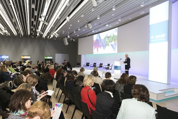 VAA connect – Frauen in Führung