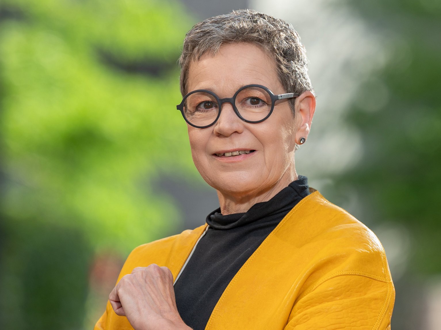 Portrait von Simone Menne.