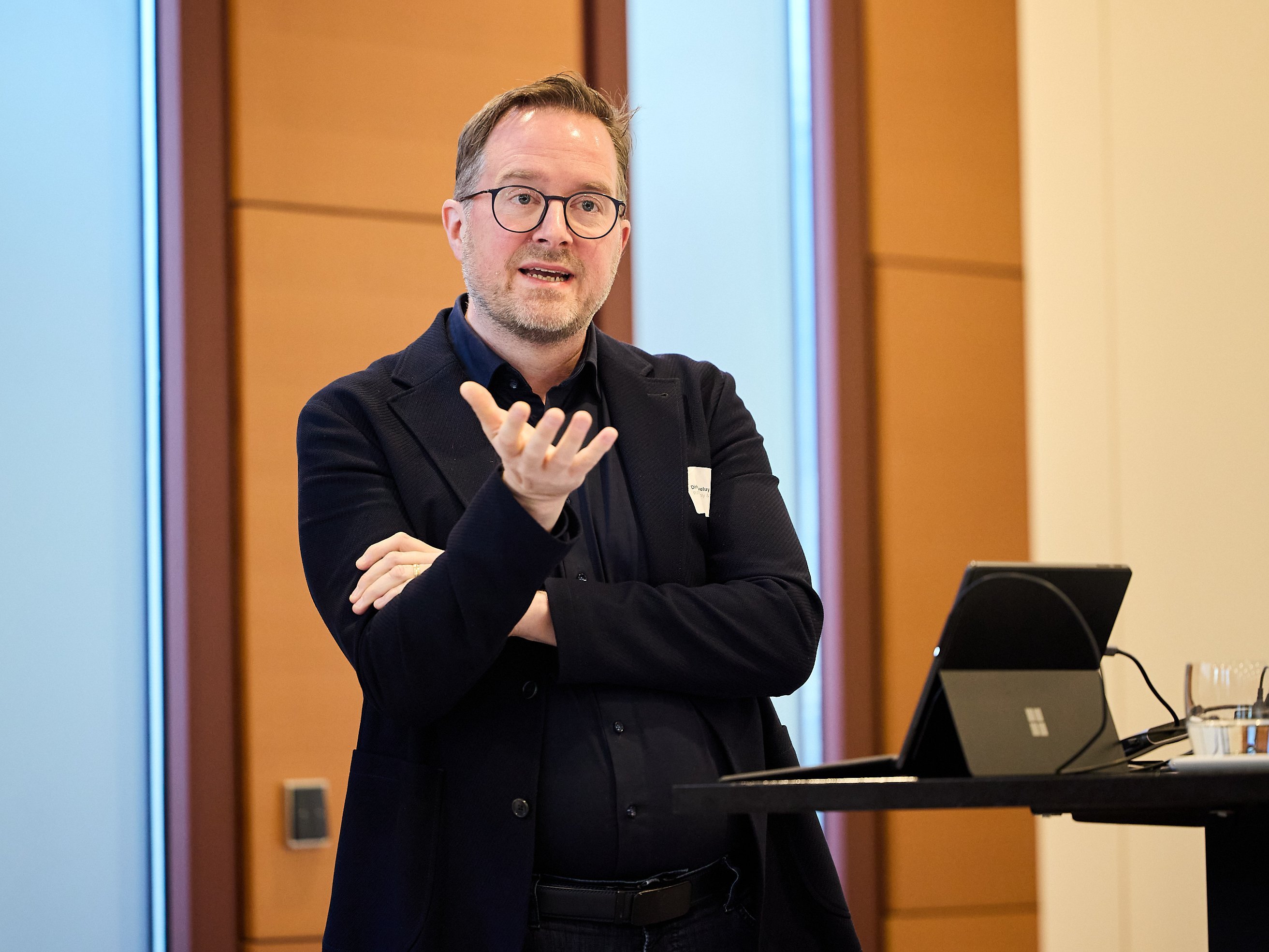 Dirk Daveluy ist Vorsitzender des Sprecherausschusses bei RWE.