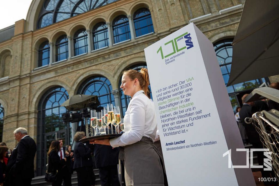 100-Jahr-Feier des VAA 2019 in Köln: Blick auf die Kölner Flora von unten 