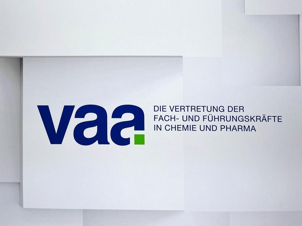 Symbolbild mit Logo und Claim des VAA