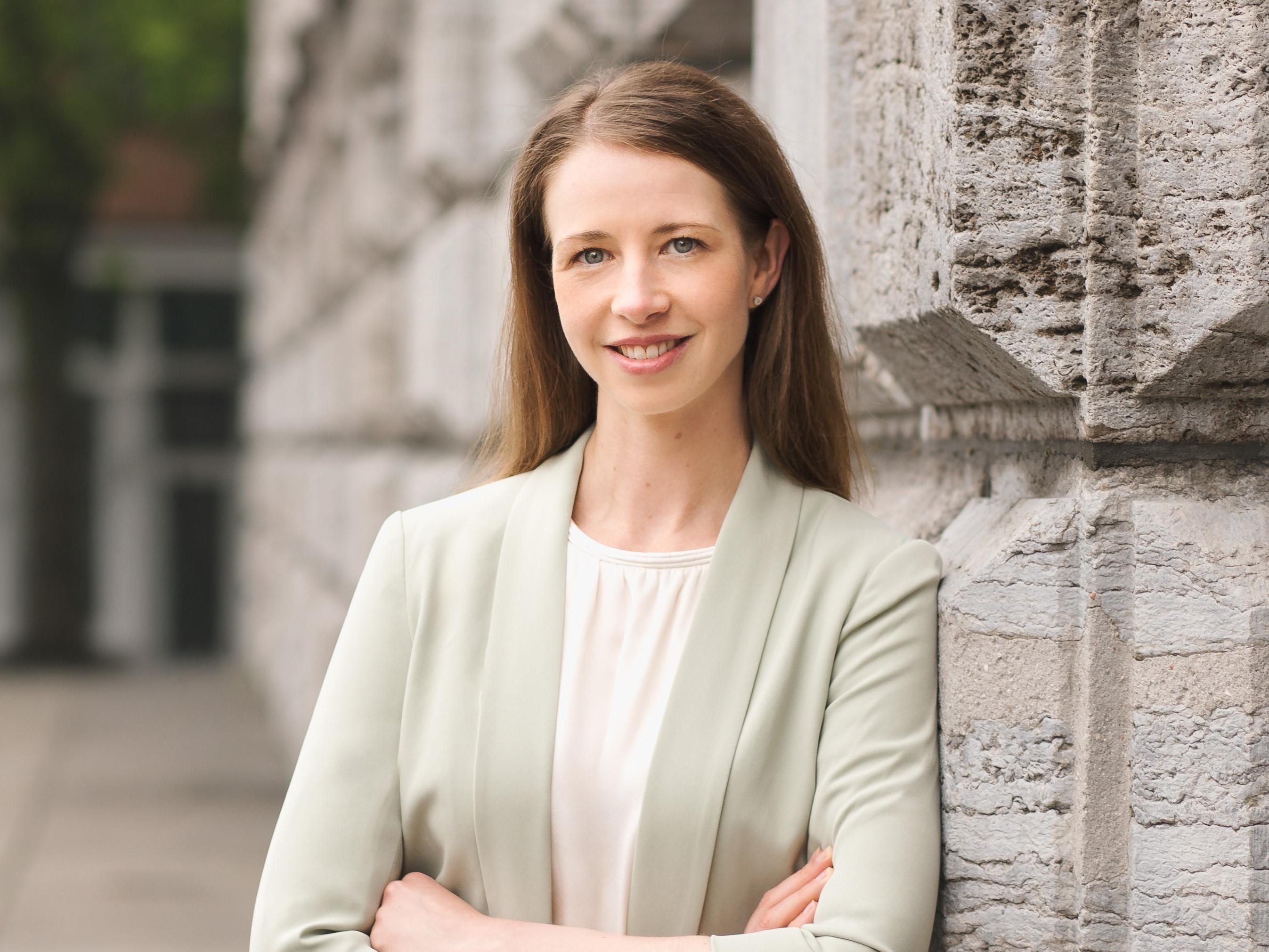 Dr. Katharina Holthusen-Schmitz