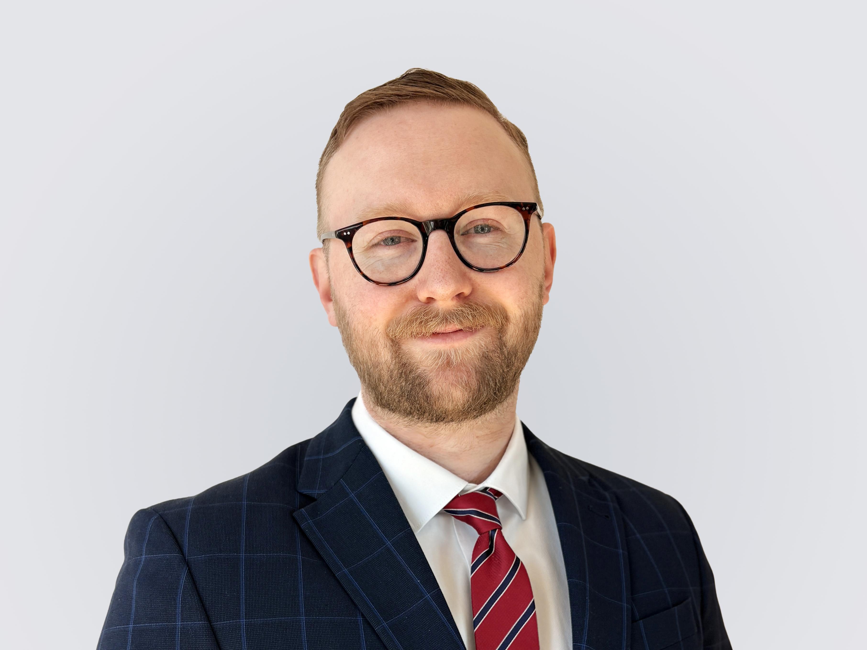 VAA-Jurist Paul Hoffmann ist Rechtsanwalt und Mitarbeiter der Geschäftsführung im VAA-Büro Berlin.
