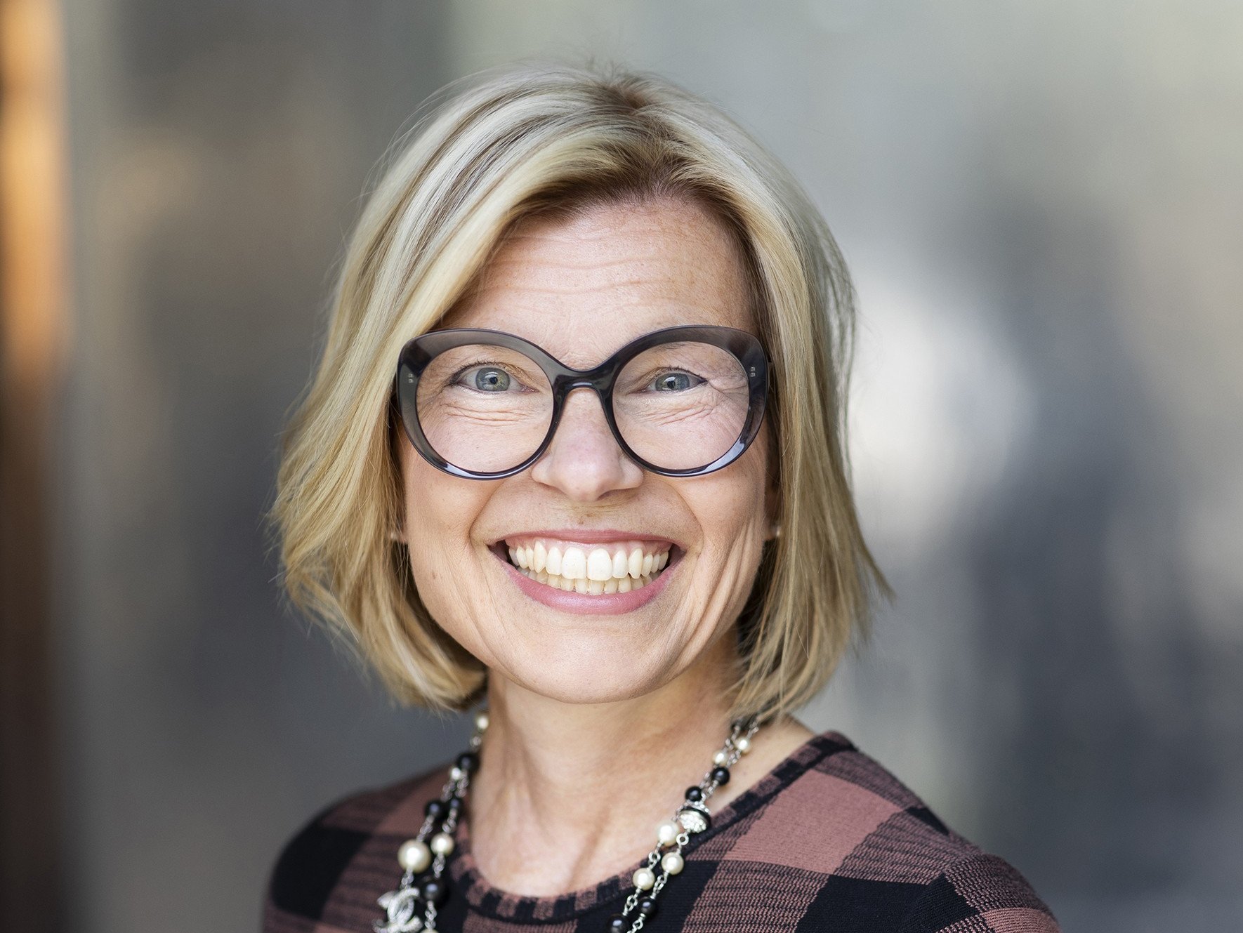 Porträt von Prof. Anja Seng