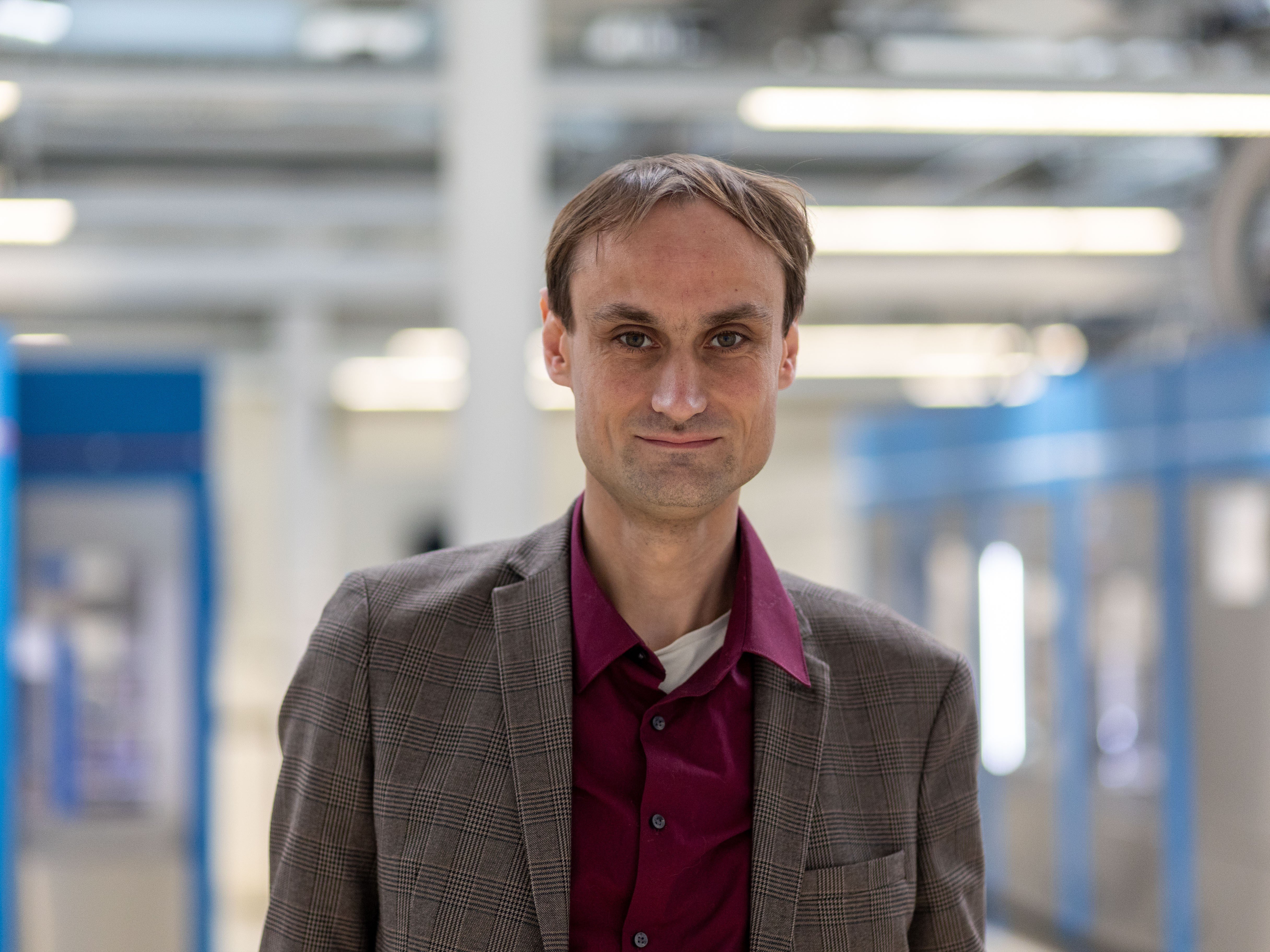 Christian Schmitz ist Professor für Lackchemie und digitale Prozesse an der Hochschule Niederrhein.