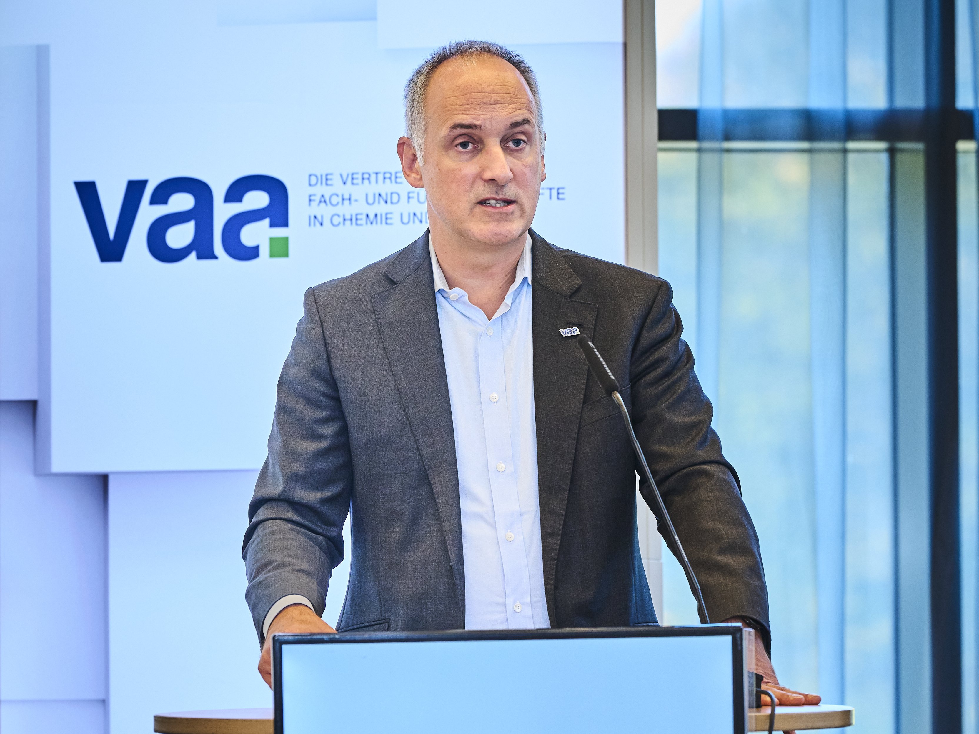 VAA-Hauptgeschäftsführer Stephan Gilow auf der VAA-Jahreskonferenz 2025.
