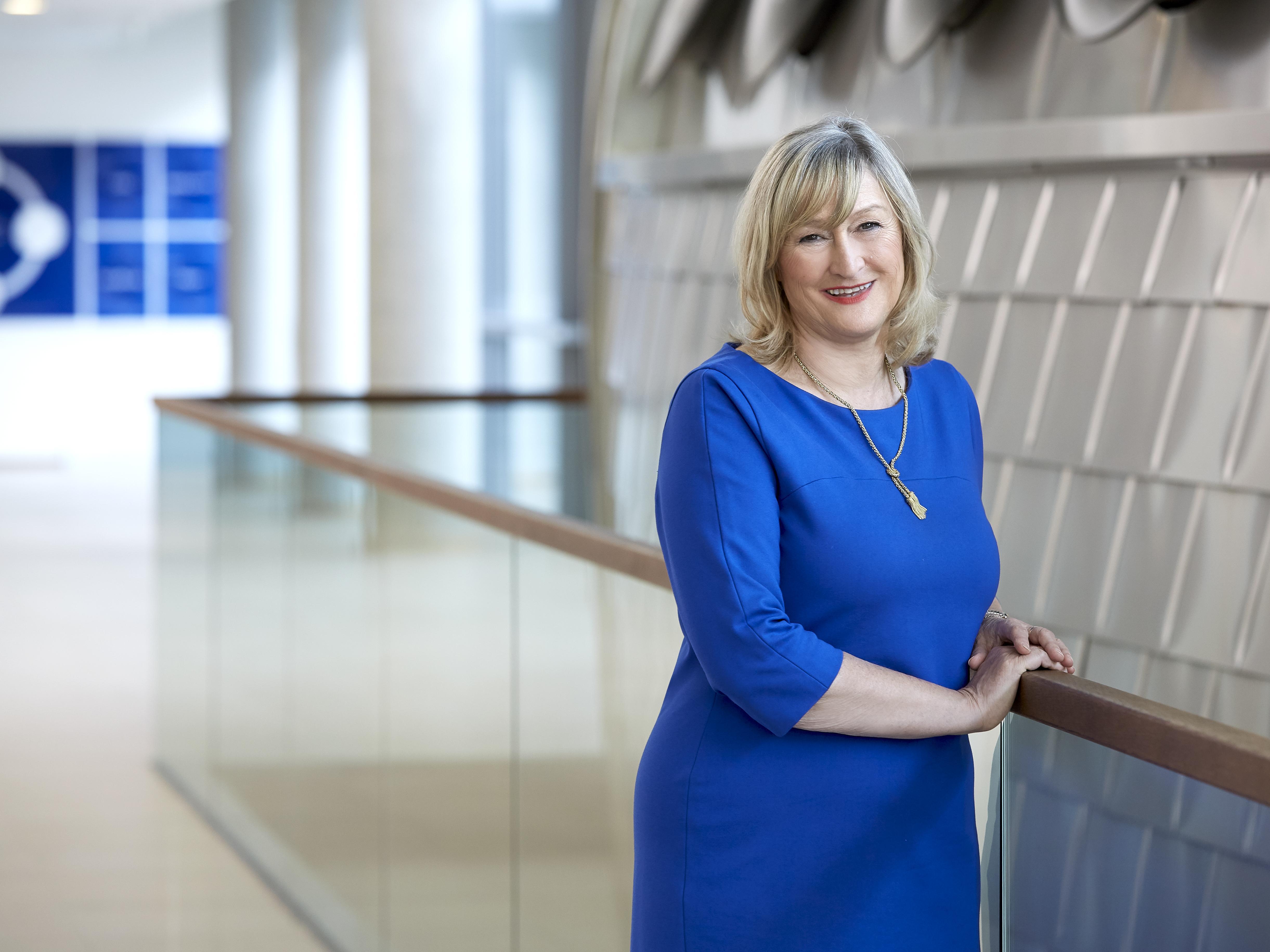 Manuela Rousseau ist Professorin für Kultur- und Medienmanagement am Institut KMM in Hamburg.