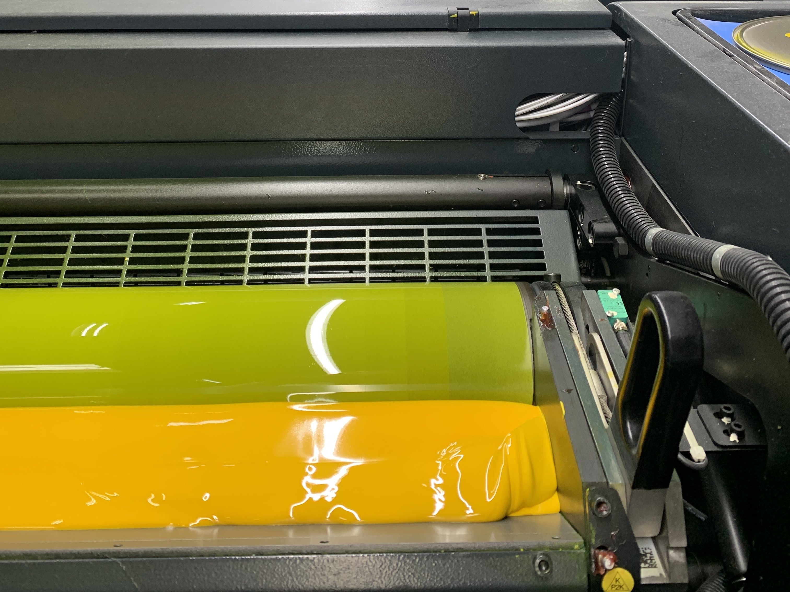 Die Maschinen laufen: Der Druck einer kompletten Auflage des VAA Magazins nimmt etwa 18 Stunden in Anspruch.